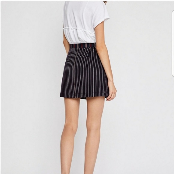 NWT BCBGeneration Striped Ruffle Pocket Mini Skirt Size 10 - Picture 4 of 10